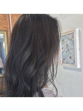 ハグ(Hug) [Hug][鹿沼]ブリーチ履歴からのトーンダウン＊グレージュ＊