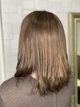 リトル(Re:tle) 【河野有希】ブリーチなしのソフトグレージュ