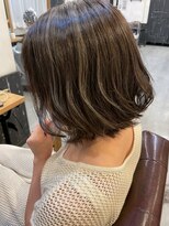 オーストヘアジジ(Aust hair Gigi)&nbsp;ベルボブ☆コントラストハイライト　スモーキーグレージュ　K