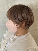 ミルクティーベージュ×ショートヘア