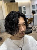ミディアムセンターパートウルフ無造作波巻きスパイラルパーマh