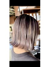 サロン クラッチ クリエイティブ コンセプト(salon CLUTCH creative concept) ミディアムバレイヤージュ