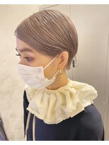 オプティマヘアー(Optima Hair) ショート×ハイトーンベージュ♪