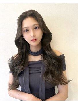 ミラ(MIRA) オリーブグレージュ/梅田美容室/大阪美容室