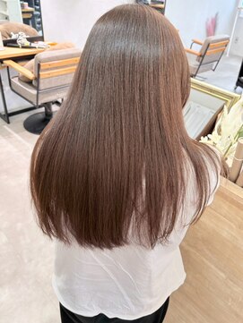 ミュラ(mulah) 艶髪ストレートヘアロング透明感カラー＊シアーベージュ/明大前