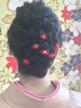 ヘアメイク プリンセス(Hair Make PRINCESS) くるりんぱと編み込みのコラボ