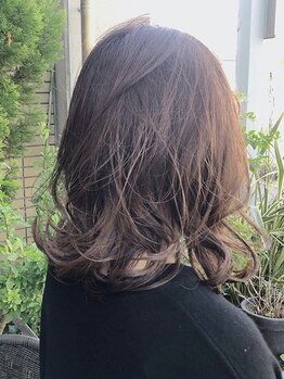 リュール(leur)の写真/【leurこだわりの薬剤】お客様の髪質やダメージを見極め、貴女だけのカラーでスタイルが決まる♪