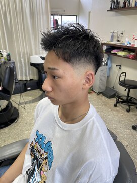 ヘアードレッシング イマイ(IMAI) ミディアムフェードカット