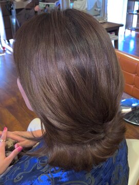 ヘアープロデュース ア ラ モード(Hair Produce A La Mode) 美彩ビビット(ビターマンデル)