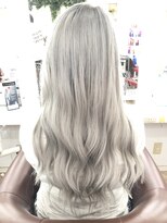 アベリア(Abelia)&nbsp;【 Abelia 】　ホワイトシルバー・シールエクステ８０本