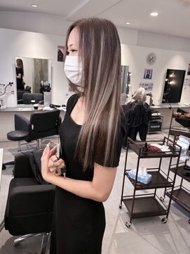 キング 高槻(K!ng) 縮毛矯正髪質改善ハイライトレイヤーカット高槻美容室エクステ