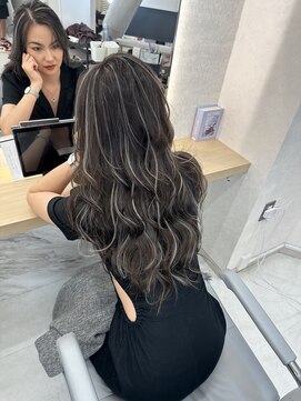 ユアーズヘア 東新宿店(youres hair) 【ホワイトハイライト×ULTOWA】透明感×ツヤの最強ケア