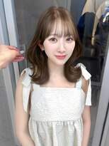 キティー(kiti)&nbsp;愛されミディアムヘア×くすみベージュ♪