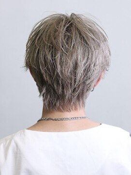 リップス 自由が丘(LIPPS) シルバーフェザー