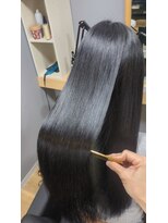 スリーク バイ ロイ 円町本店(sleek by roy)&nbsp;ツヤツヤ髪質改善カラートリートメント