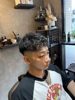 トニコ(toniko)&nbsp;スペインカール×フェード×ツーブロック