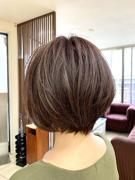 クオリス 上板橋店(QUALIS) 大人かわいいひし形くびれ前下がりショートボブ ツヤ髪艶髪美髪