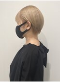 ブロンド×襟足ギリギリショート