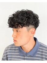 メゾンフォーメン(Maison for men)&nbsp;波巻きハイライトアップバングツーブロックマッシュ