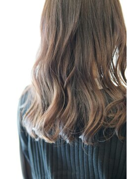 ナナシ(NaNaShi) オリーブアッシュ