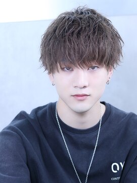 リップス 栄(LIPPS) ソフトツイストスパイラルツーブロックメンズメッシュショート