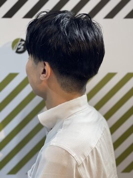 バーバーバー 四谷(BARBER-BAR) ツーセクションコンマスタイル