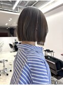 【Look at】20代30代40代切りっぱなしボブ外ハネグレージュ