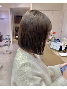 フェイス 石川町 (FACE) 柔らかブラウンカラー×まとまるボブ×前髪あり×20代横浜