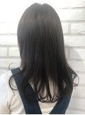 毛先ふんわりミディアムヘア