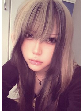 オルン(ORGN.) 平成　デザイン　インナー　黒　ブロンド　レイヤー