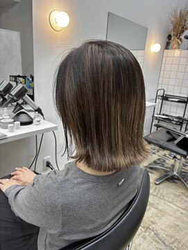 ネイビー(Navy) コントラスト/寒色系カラー/四条烏丸