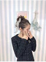 ベティ(Betty)&nbsp;高めおだんごスタイル