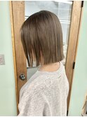 横浜ボブケアブリーチダブルカラータッセルボブ切りっぱなしボブ