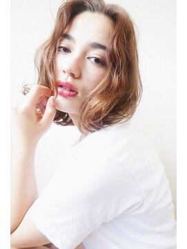 エン(enn.) ニュアンシーロブ