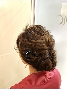 あだち美容室 アンフローリア(en fleurir) くるりんぱ&ワンロール