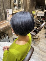 ヘアメイク Y-21 青葉台店 マッシュ　×　シルバーグレー