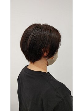 ウトシティ ショートボブ