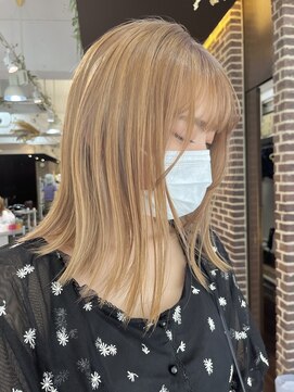 ヘアーアンドメイク ビス(HAIR&MAKE bis) 圧倒的透明感☆まろやかミルクティーベージュ♪