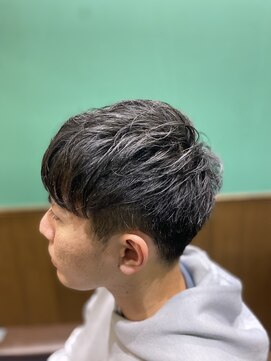 ヒロギンザバーバーショップ 丸の内店(HIRO GINZA BARBER SHOP) 軽めマッシュ