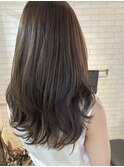 スモーキーベージュ