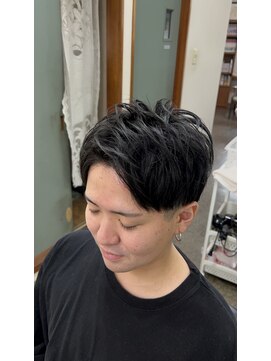 ヘアフォーラム ナチュラルアップバングショートスタイル