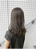 カーキカラーのまとまりセミロング♪