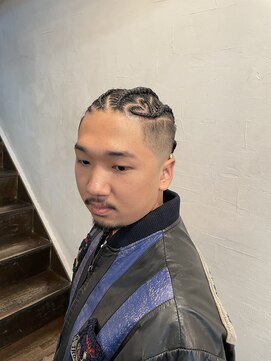 ビーバイエイトジェンツ(Bee by EIGHT GENTS) スペインカール/韓国マッシュ/スパイキーショート/南堀江