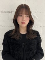 ヨーク(YOKE)&nbsp;ミディアムレイヤーくびれヘアくすみベージュ髪質改善