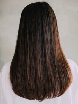 ファーレ Life Beauty店(Fare)の写真/髪質改善と縮毛矯正で叶う極上の艶ストレート【髪質改善Tr/髪質改善縮毛矯正/白髪ぼかしハイライト】