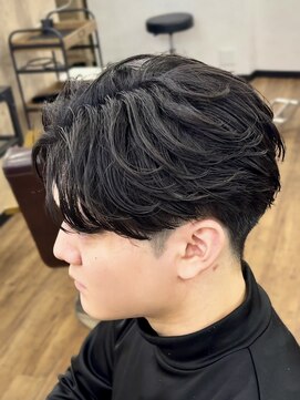 メルシー トータル ブランディング サロン(merci TOTAL BRANDING SALON) メンズフェザーパーマ　毛流れセンターパートアクティブショート