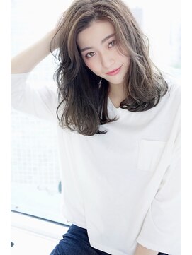 ソワリー 栄(THOiRY) 毛先がちゅるん♪ロングスタイル