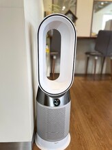 店内の空気の循環と清浄を随時致しております。