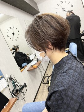 ピックアップ(pick up) 丸みショート白髪ぼかし