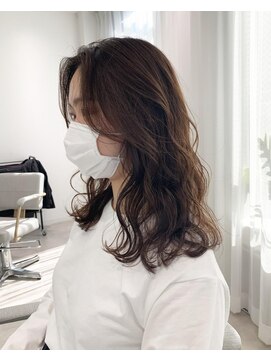 ヨーク(YOKE) YOKE 大人ベージュグレージュ顔まわりレイヤー